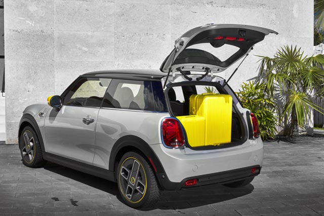 MINI Electric - przestrze bagaowa
