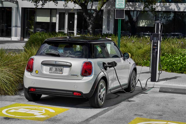 MINI Electric - adowanie