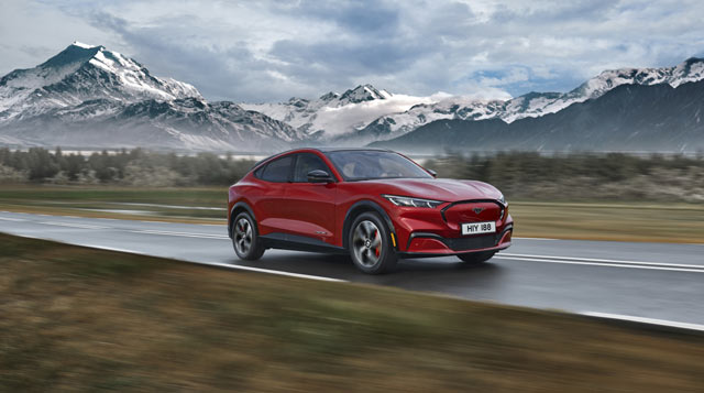 Ford Mustanga Mach-E (w górach)